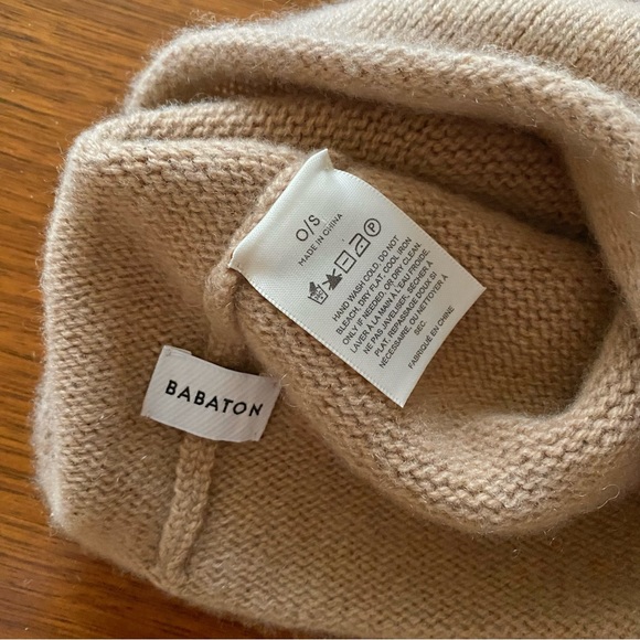 Aritzia Babaton Luxe Cashmere Kisho Beanie Heather Constant Camel - Picture 5 of 8